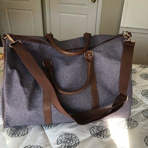 Lulu Dharma weekender bag - never used!